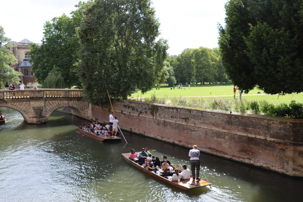 River Cam shot of punting boat Cambridge Traditional Punting Company