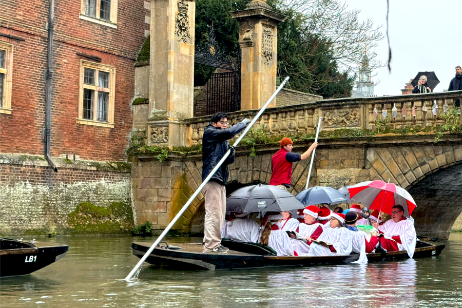 Christmas Carols on the River cam 2025